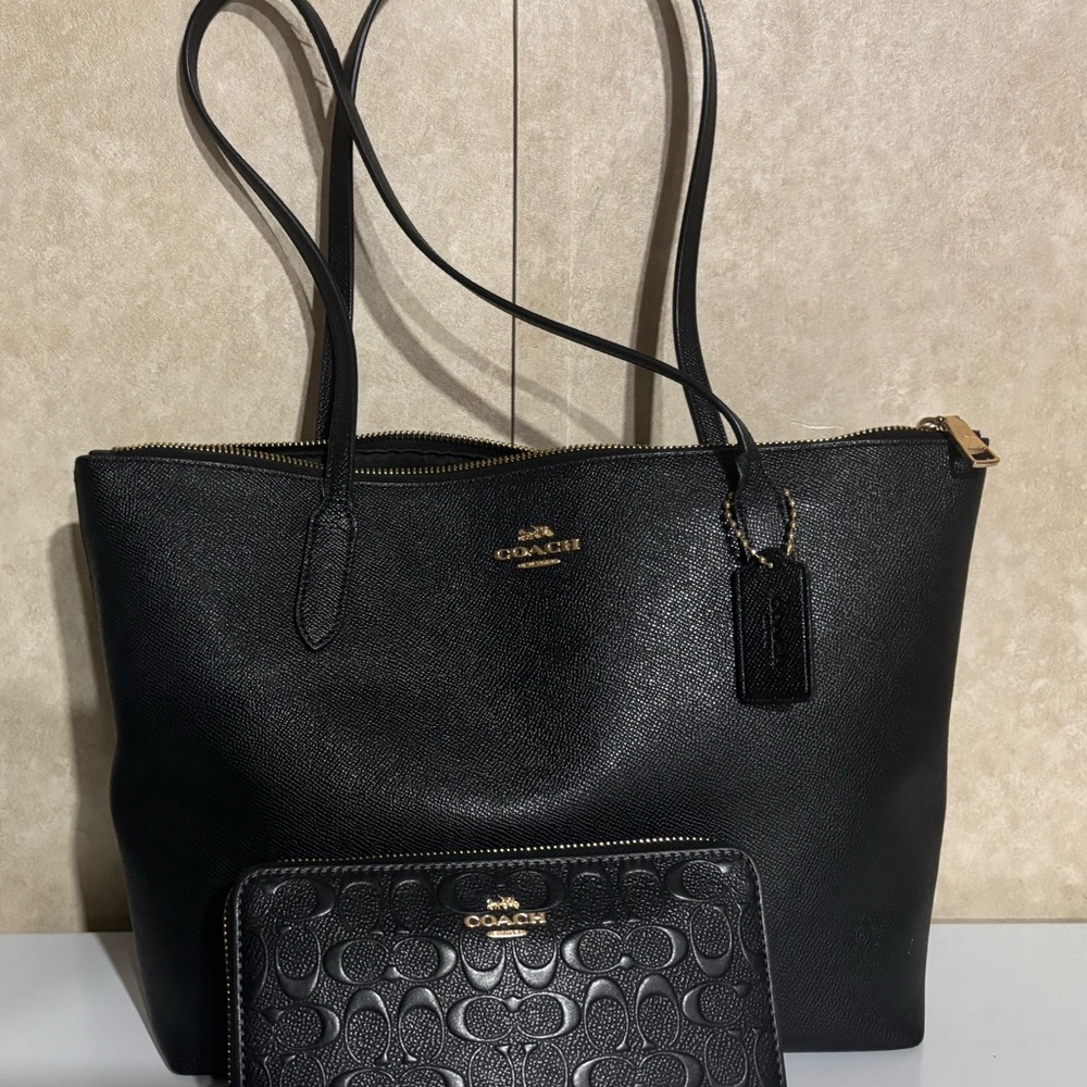 Coach Black Pebbled Leather Tote with Gold Hardware and